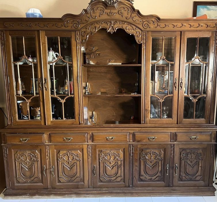 Móvel bar e aparador/vitrine