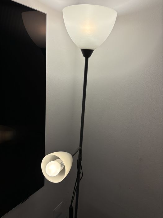 Candeeiro de pé ikea