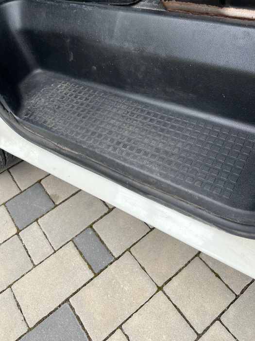 Автомобіль VW TRANSPORTER