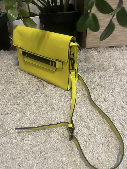 Продам гарну сумку жіночу.