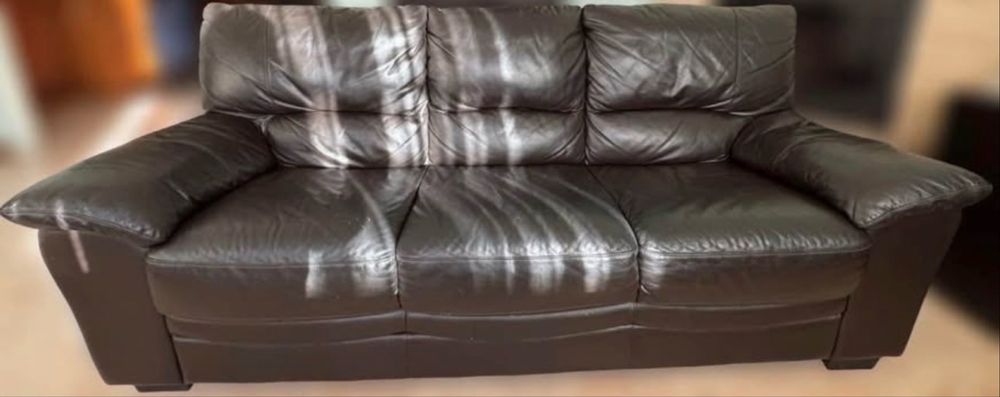 Sofá 3 lugares couro preto