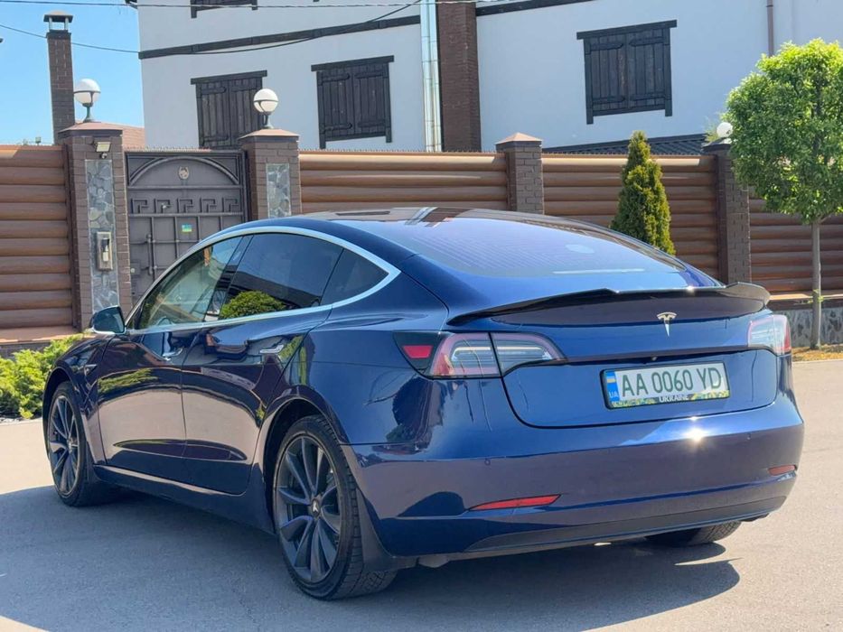 Tesla Model 3 2017 75 kWh RWD
