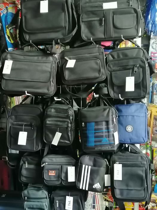 Saszetka na ramię. WYPRZEDAZ.