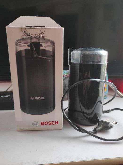 Кофемолка Bosch MKM-6003 состояние новой