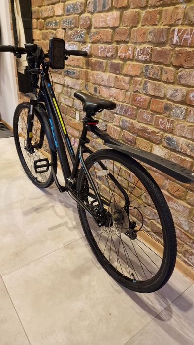 Rower Fuji Traverse one.7, rama 15"