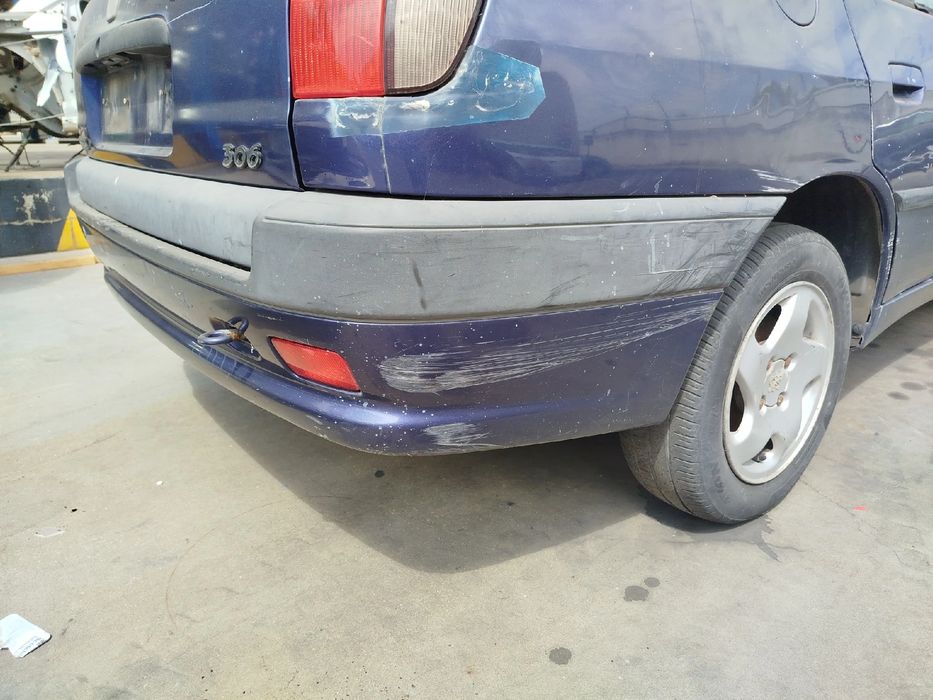 Pára-choques trás PEUGEOT 306 Break (7E, N3, N5)