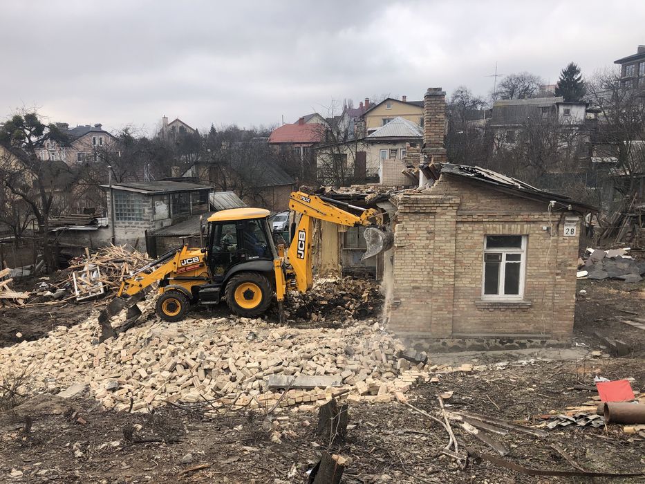 Демонтажні роботи, думонтаж будинку будівлі приміщення бетону