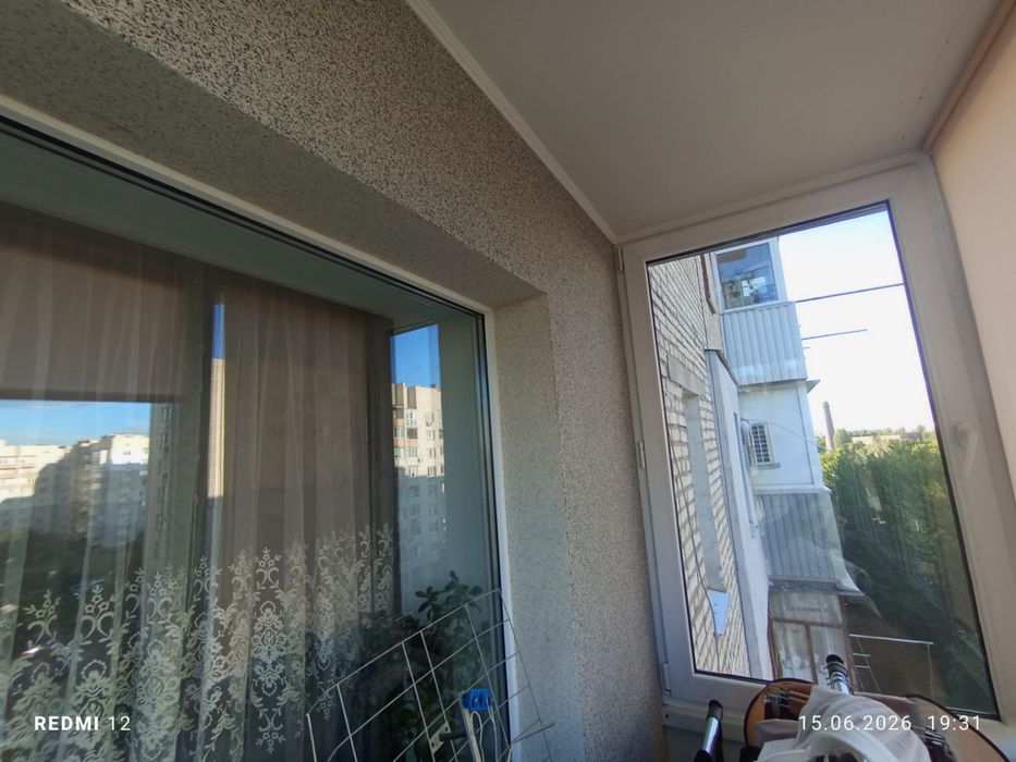 (3) Продам 1-кімнатну квартиру Військове містечко вул. О. Антонова 5314