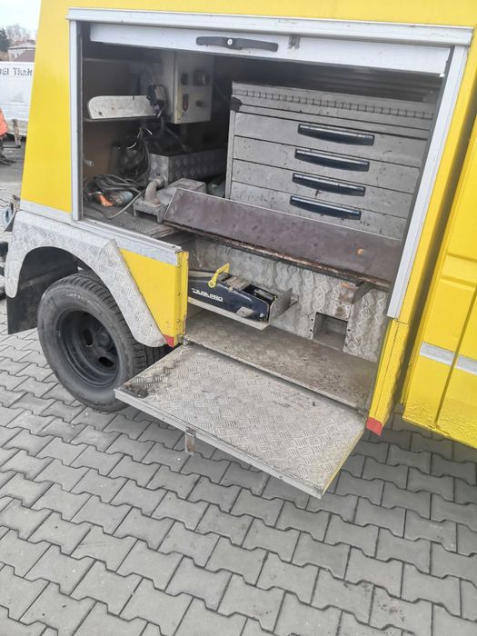 4x4 + blokady mostów holownik mercedes sprinter laweta pomoc drogowa