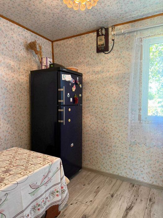 Житловий будинок та земельна ділянка 1 га., с. Товмач