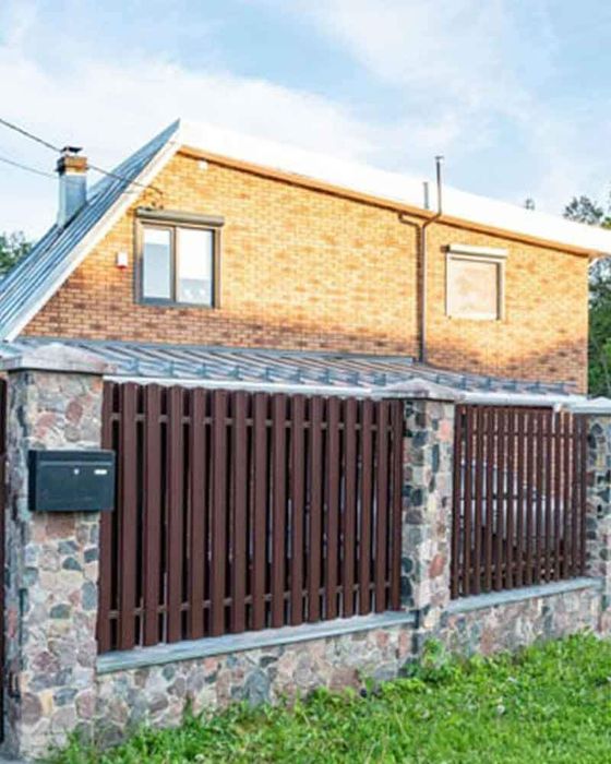 Ogrodzenia, sztachety metalowe