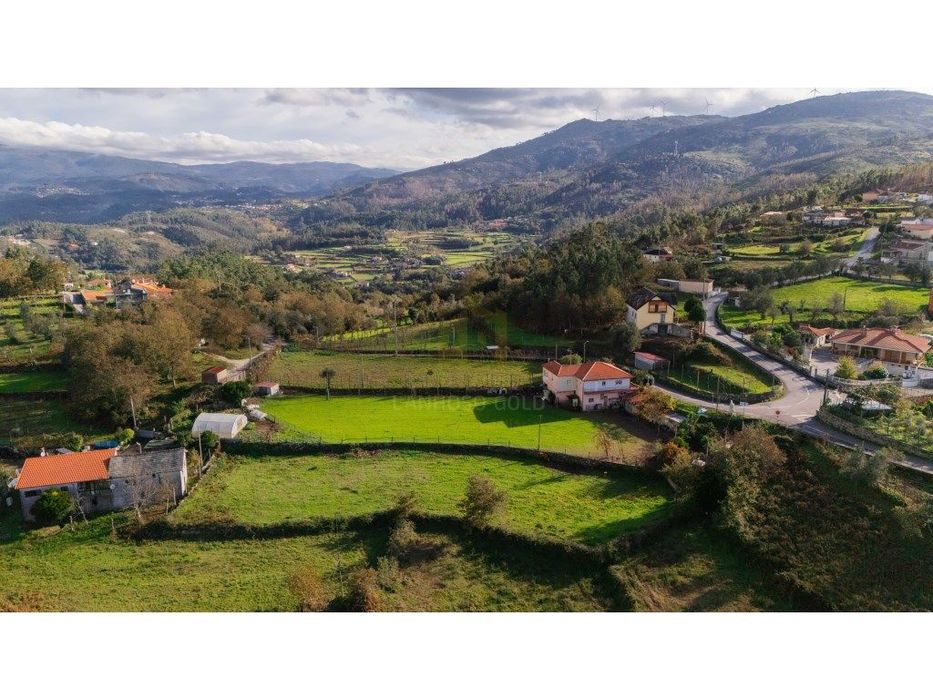 Terreno Agrícola com 2.700 m² em Sobradelo da Goma - Uma Oportunida...