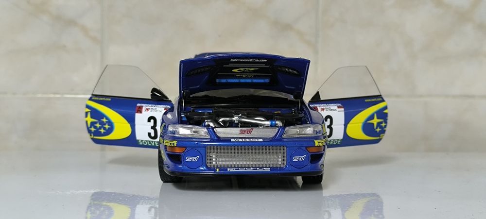 1/18 Sunstar Subaru Impreza WRC S6 Rali Portugal 2000