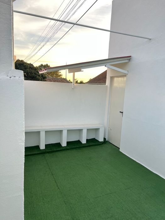 Alugo quarto solteiro para uma pessoa