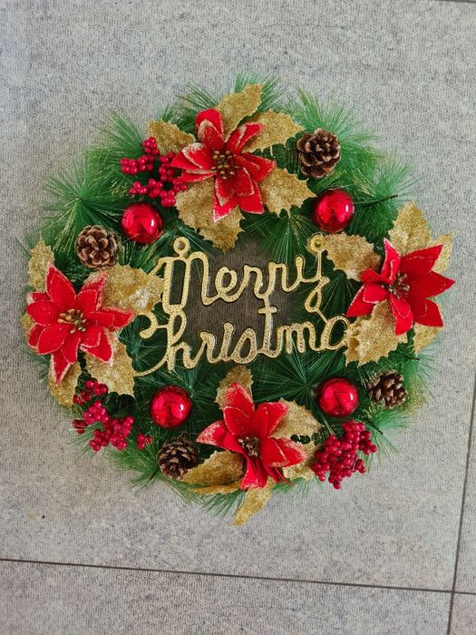 Wianek na drzwi dekoracja świąteczna 35 cm