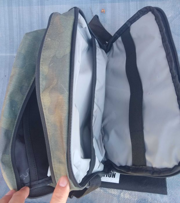 новая сумка, для документов барсетка Rip Curl 6L водонепроницаемая