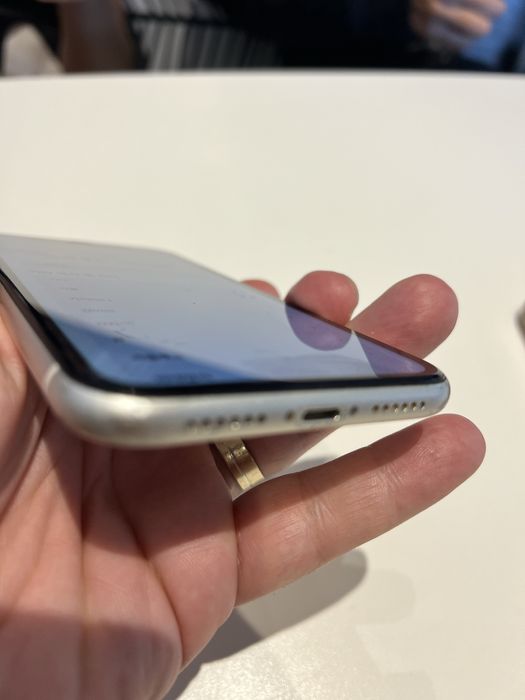 Vendo Iphone 11 128giga