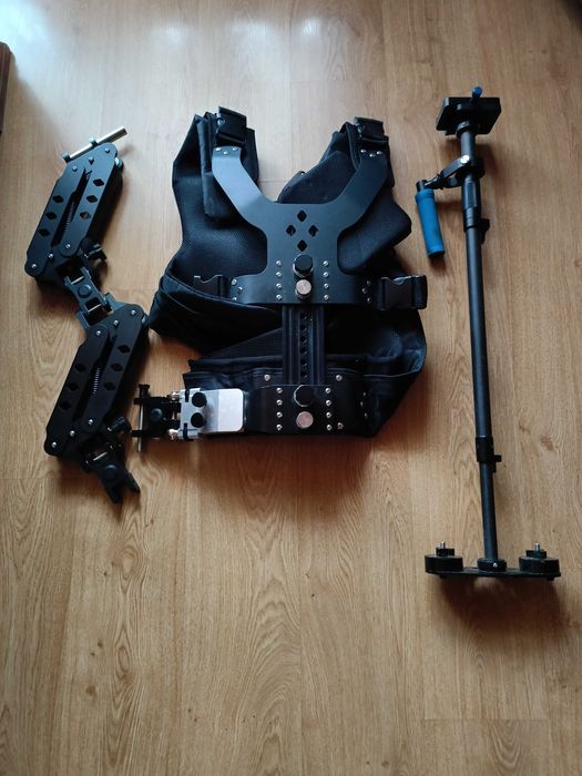 Flycam.Stabilizator z uprzeżą do nagrywania.