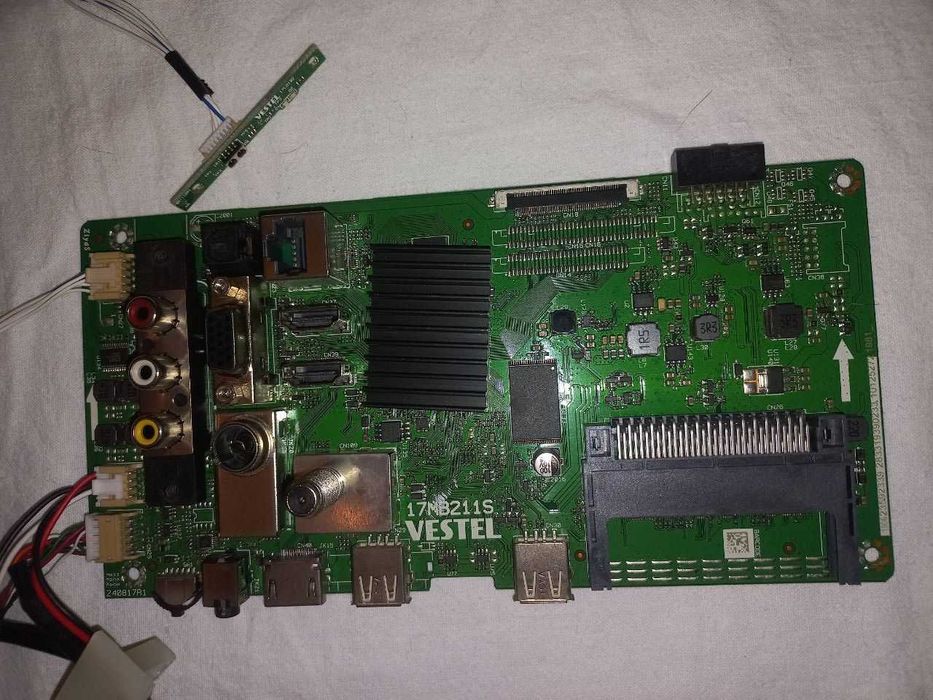 Płyta główna, zasilacz, elektronika telewizora Toshiba 39l2863dg