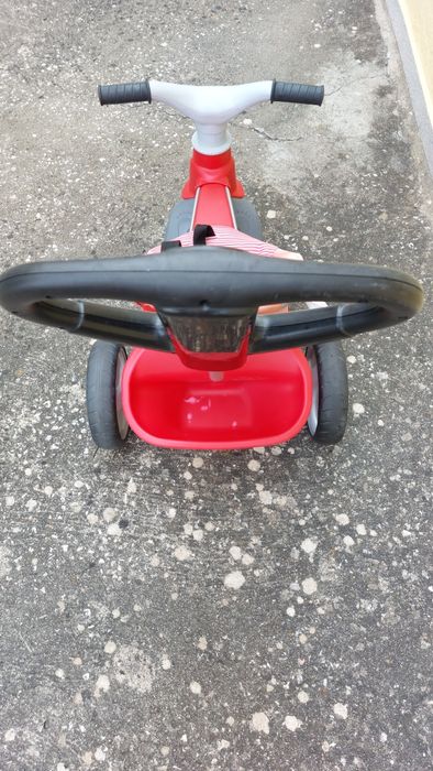 Carinho de criança da FEBER.429484361636925443