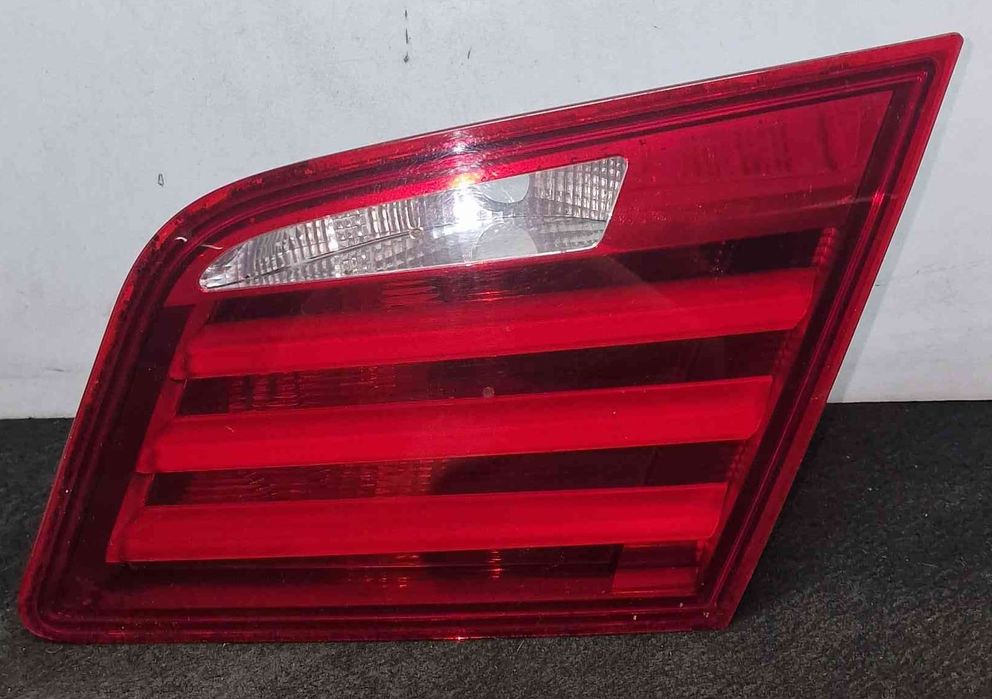 Farolim da Mala Direito 2TZ01023502 - BMW 5
