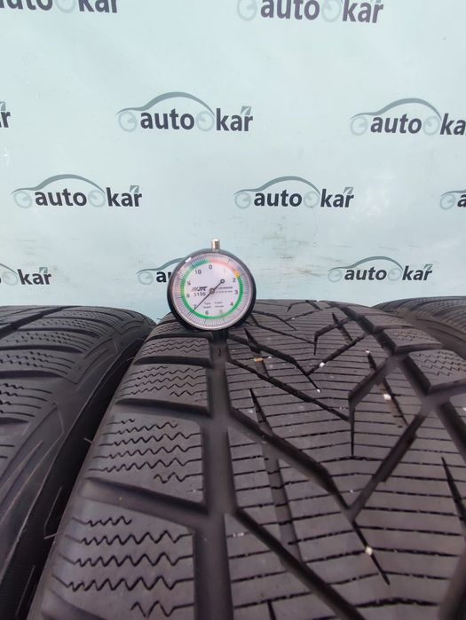 шини зимові 225/45R17 Vredestein