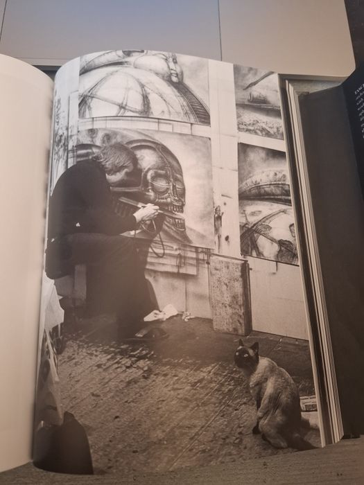 Книга HR Giger Taschen / Ганс Ґігер