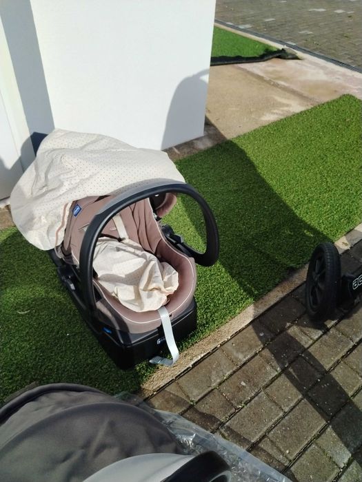 Carrinho de bebe, ovinho, isofix,e alcofa