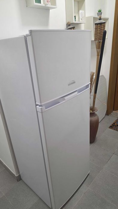 Frigorífico usado como novo