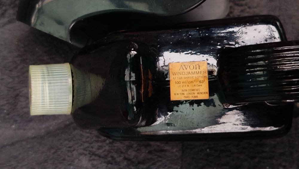 Одеколони Avon 1970-x років