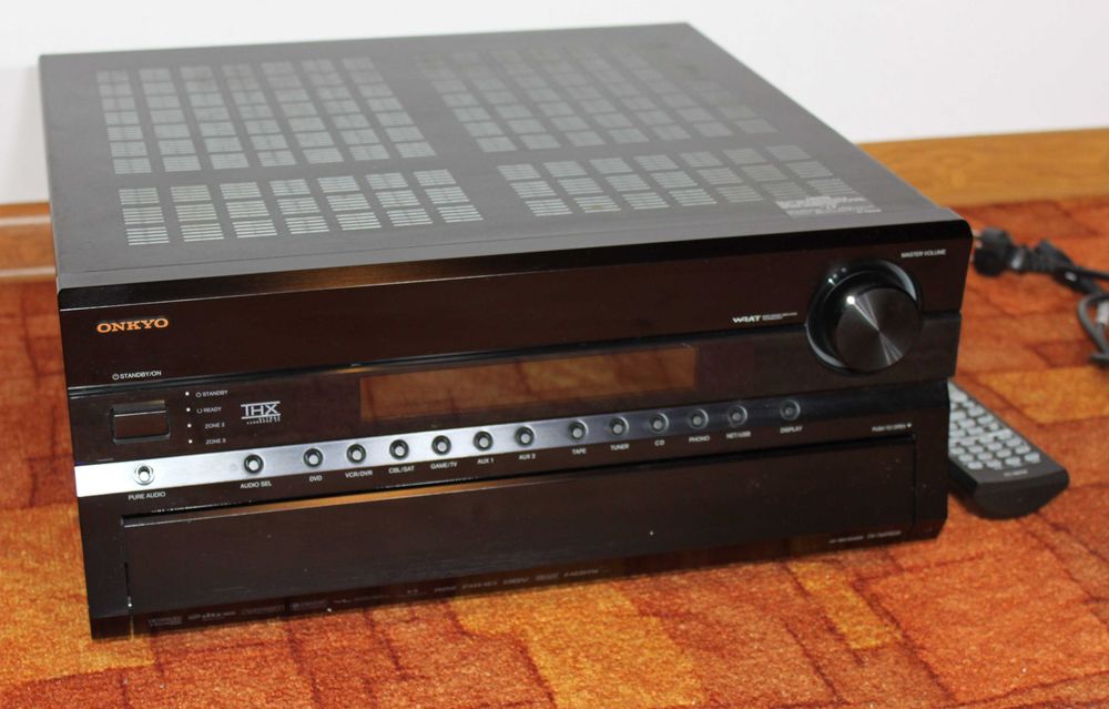 Amplituner Onkyo TX-NR905
