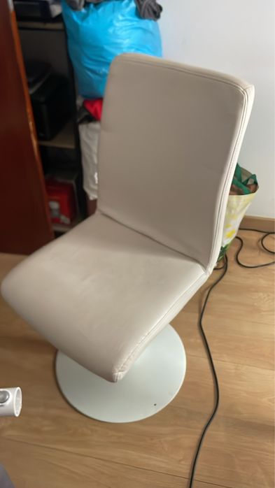 Cadeiras para estofar de pele