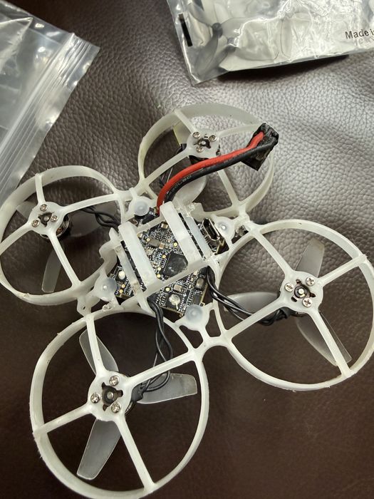 Dron fpv Mobula7 Freestyle 1S hdzero aio5 elrs