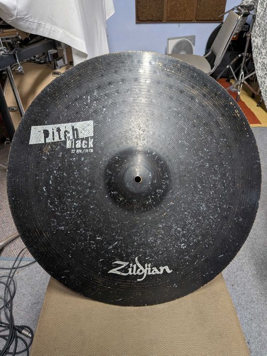 Ride Zildjian Pitch Black' "22 - Prato de bateria