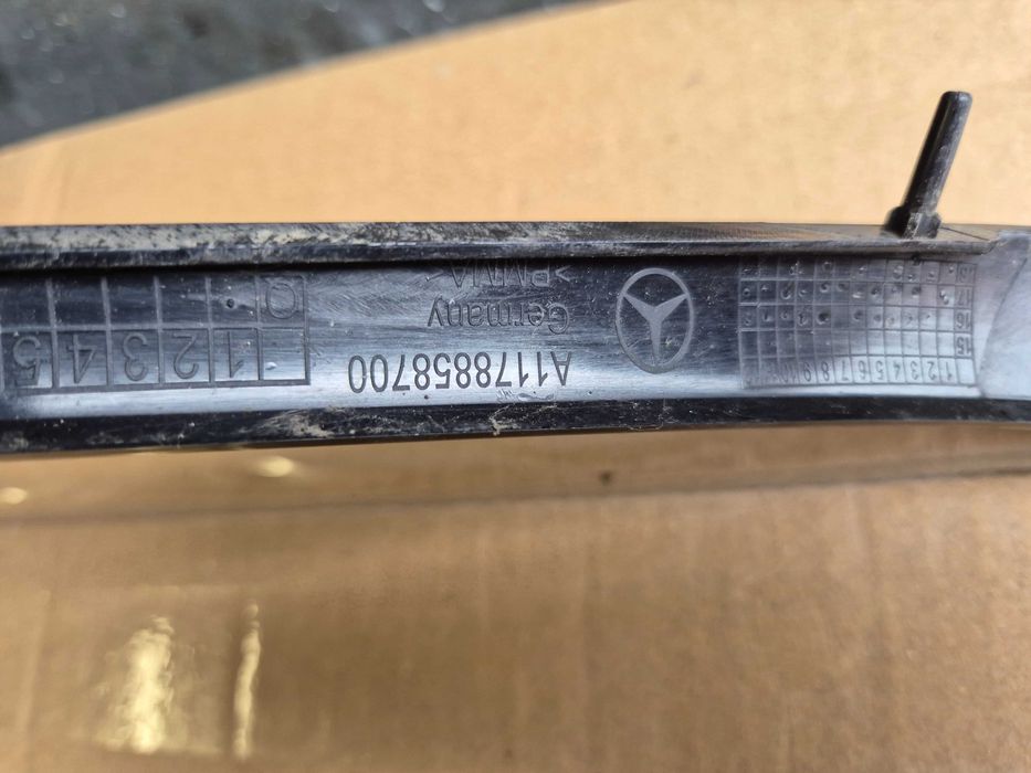 Spojler listwa Mercedes Benz Cla 250 45 Amg W117 Oryginalny