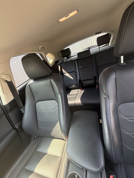 Lexus NX 300 h 2018рік офіційний автомобіль