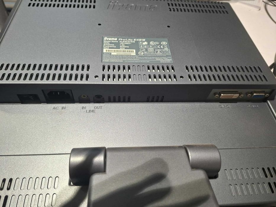 Monitor Iiyama Prolite E481S - retro