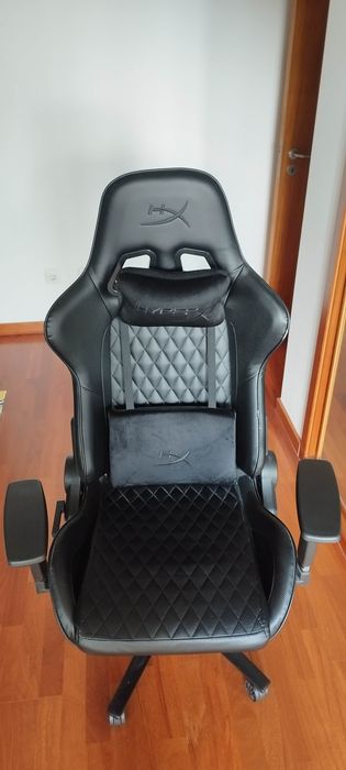 Cadeira Gaming HYPERX Jet (Até 150 kg - Elevador Classe 4 - Preto)