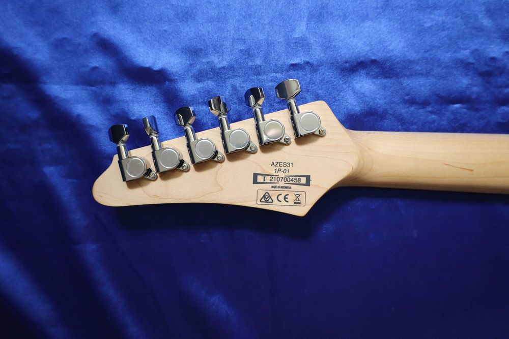 електрогітара Ibanez AZES31