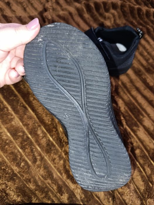 Кросівки 33 розмір