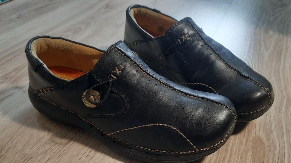 Clarks - Półbuty damskie Un Loop Czarny - rozm 38