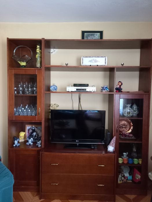 Móvel de sala em bom estado
