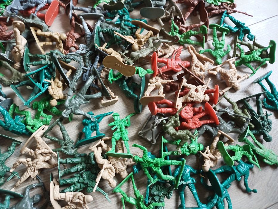 Duży zestaw, 250 żołnierzy+100 innych