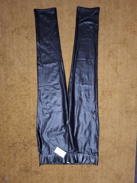 Новые леггинсы лосины еко кожа разм..М-L/14