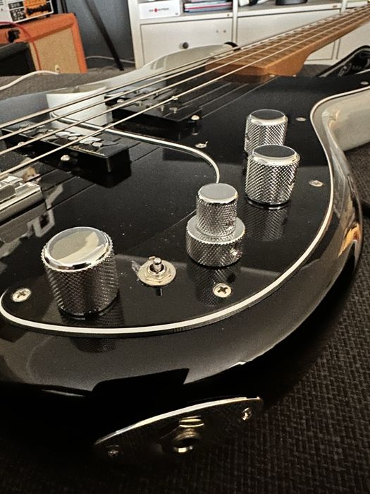 Baixo Fender Player Plus Precision MN Silver Smoke