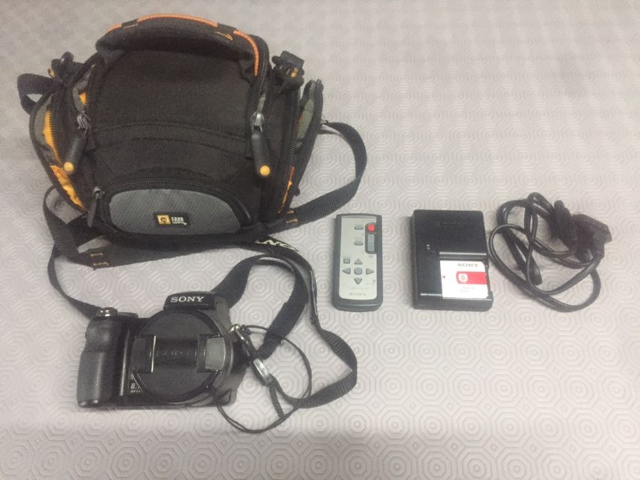 Máquina fotográfica Sony DSC-H7