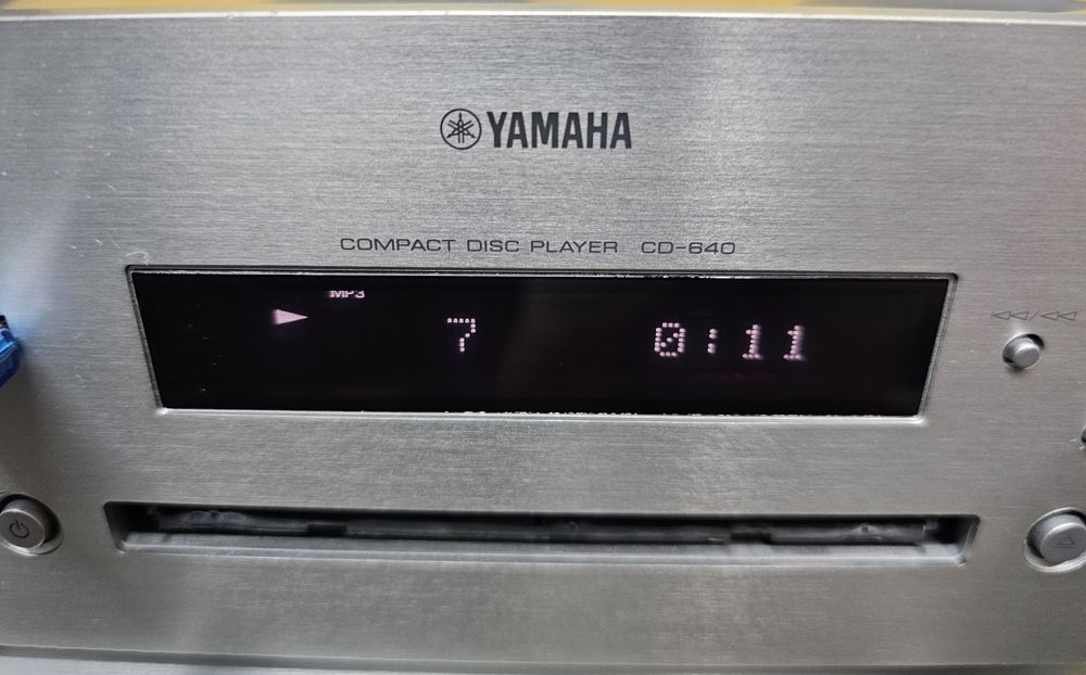 Odtwarzacz płyt Yamaha CD-640 + USB.  wysyłka 15 zł