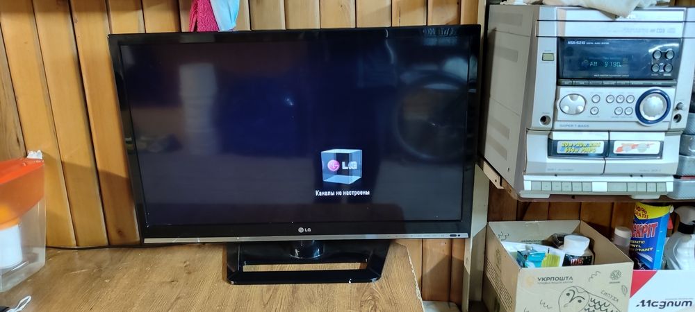Телевізор - монітор LG 32LS669C,LED FullHD(1920x1080), IPS-матрицею,