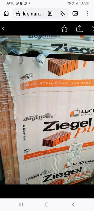 Pustak pozostałości po budowie kilka palet