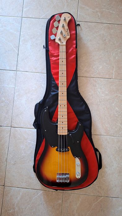 Baixo Eléctrico Harley Benton PB-50